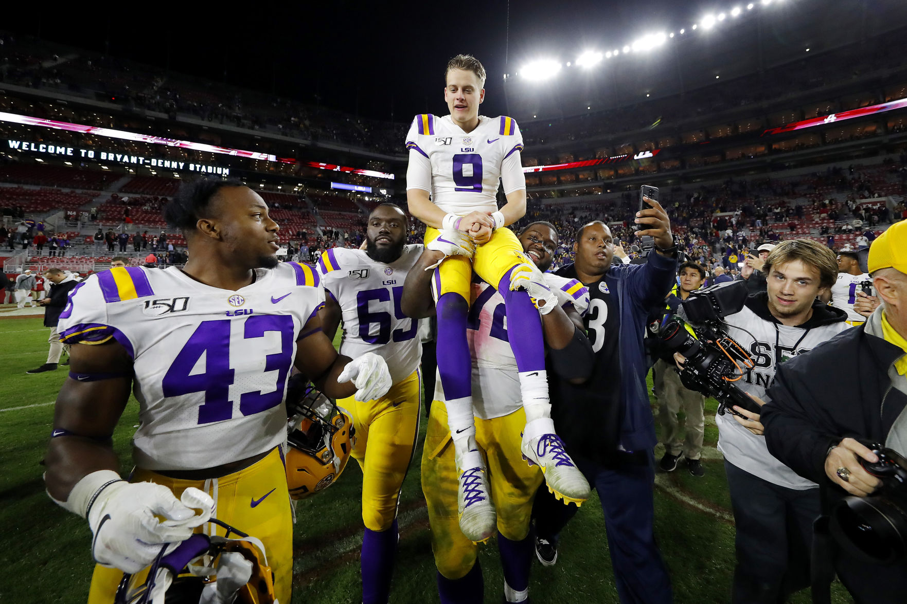 LSU's Joe Burrow is Heisman favorite